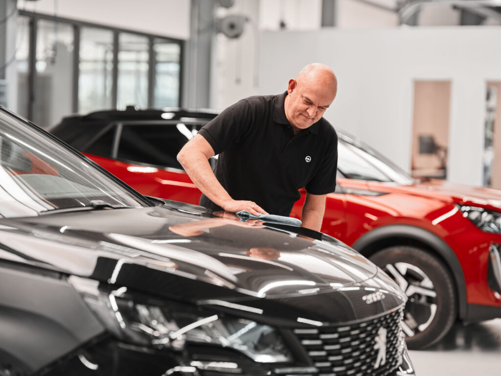 Wagenwasser ABS Snijders. Werksta Autoschade. Vacature.